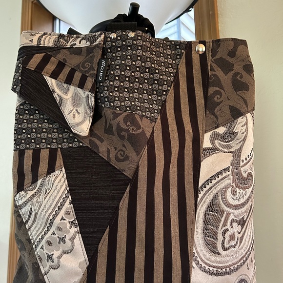 💚Carson Rogers
Design❤️ backpack convertible. Carogi - Picture 2 of 8